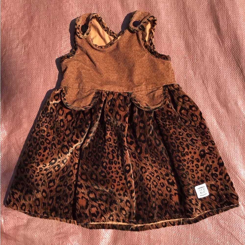 Brown velvet leopard print child jumper dress Size 4